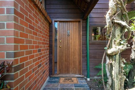 Photo of property in 3 Mizpah Road, Waiake, Auckland, 0630