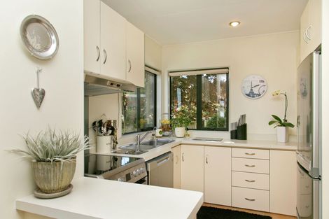 Photo of property in 162 Te Heuheu Street, Taupo, 3330