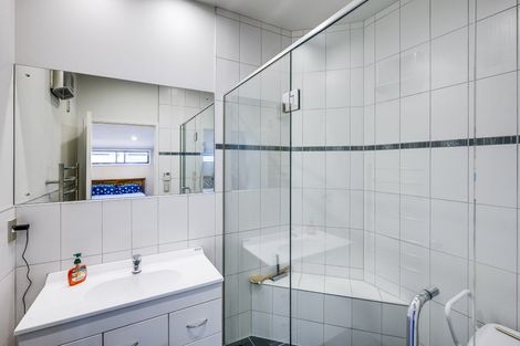 Photo of property in Cheltenham Court, 609 Market Street South, Hastings, 4122