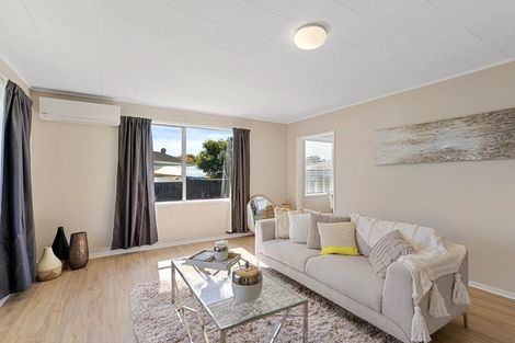 Photo of property in 39 Court Town Close, Mangere, Auckland, 2022