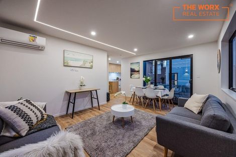Photo of property in 32a Grande Vue Road, Hillpark, Auckland, 2102
