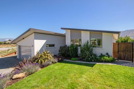 Photo of property in 4 Elite Court, Mount Pisa, Cromwell, 9383