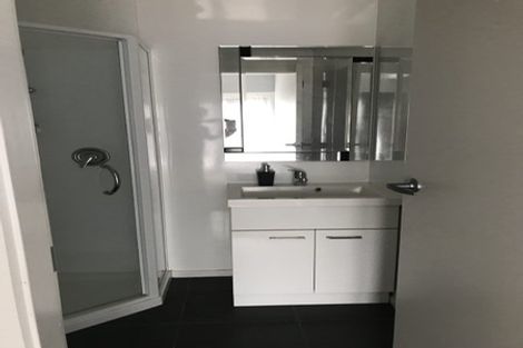 Photo of property in 30 Akaroa Drive, Maupuia, Wellington, 6022