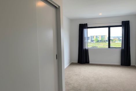 Photo of property in 35 Peihana Road, Hobsonville, Auckland, 0616