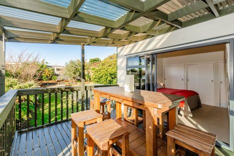 Photo of property in 109 Seaview Road, Paraparaumu Beach, Paraparaumu, 5032