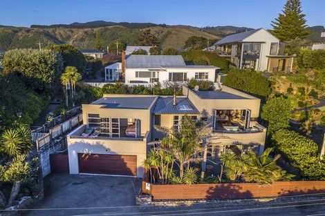 Photo of property in 13 Karekare Road, Raumati South, Paraparaumu, 5032