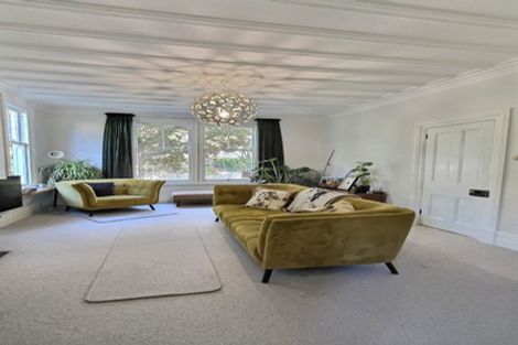 Photo of property in 37 Milton Road, Bluff Hill, Napier, 4110