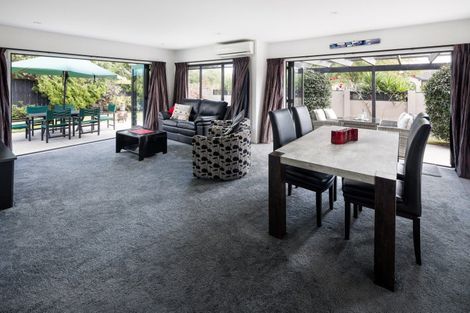 Photo of property in 2 Woburn Court, Rototuna North, Hamilton, 3210