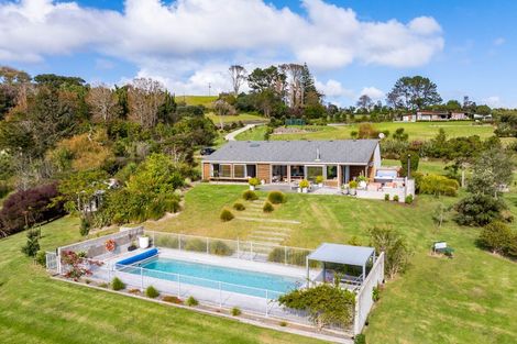 Photo of property in 15 Sandhill Heights, Mangawhai, 0975
