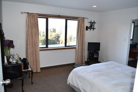 Photo of property in 8 Brenton Place, Whangamata, 3691