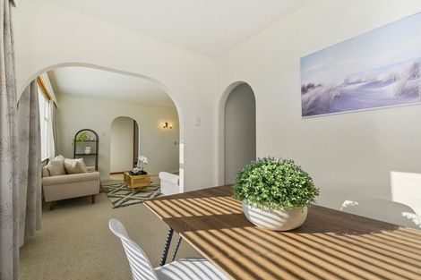 Photo of property in 17 Selwyn Road, Lynmore, Rotorua, 3010