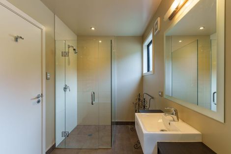 Photo of property in 16 Hidden Hills Drive, Wanaka, 9305