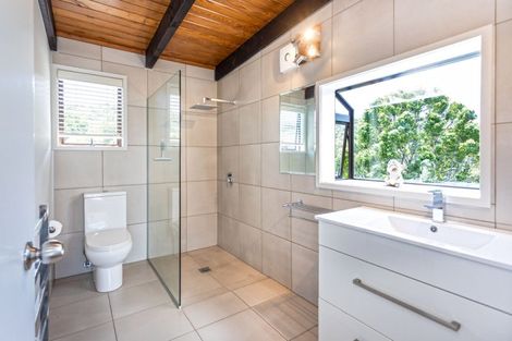 Photo of property in 9a Puriri Place, Whitianga, 3510