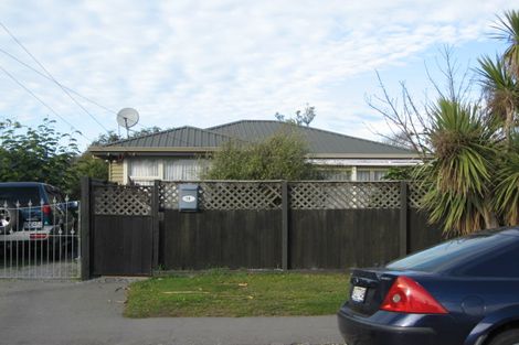 Photo of property in 19 Blake Street, New Brighton, Christchurch, 8061