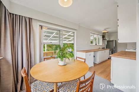 Photo of property in 11 Morrison Grove, Stokes Valley, Lower Hutt, 5019
