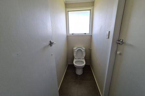 Photo of property in 3 Pukeroa Place, Papakura, 2110