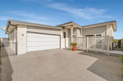Photo of property in 37 Excelsa Place, Papamoa Beach, Papamoa, 3118