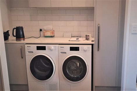 Photo of property in 2/35 Webb Street, St Albans, Christchurch, 8014