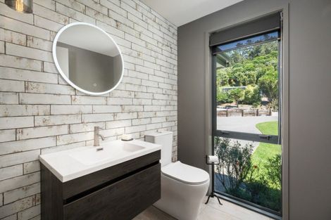 Photo of property in 1031b State Highway 2, Tanners Point, Katikati, 3177