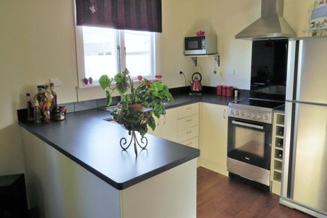 Photo of property in 292 High Street South, Carterton, 5713