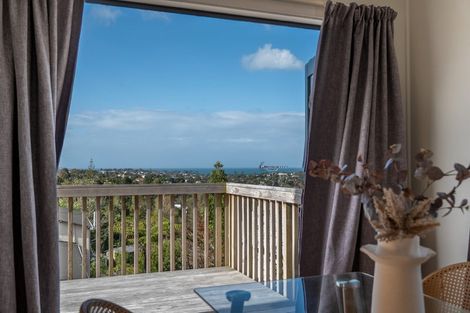 Photo of property in 897 East Coast Road, Northcross, Auckland, 0632