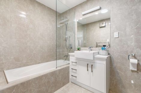 Photo of property in 51 Tribute Loop, Takanini, 2112