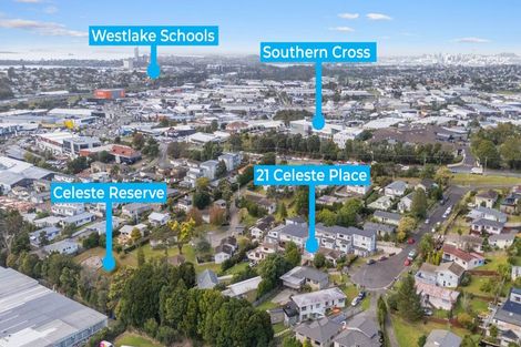 Photo of property in 21 Celeste Place, Totara Vale, Auckland, 0627