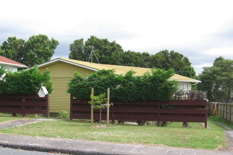 Photo of property in 19 Laura Street, Kelston, Auckland, 0602