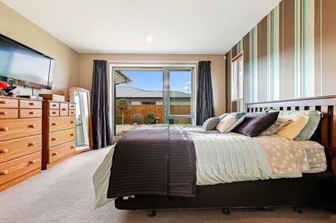 Photo of property in 10 Pahua Street, Pegasus, 7612