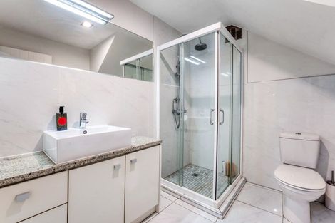 Photo of property in 87 Princes Street, Northcote Point, Auckland, 0627