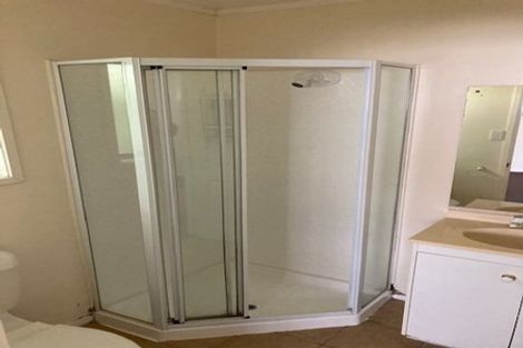 Photo of property in 2/9 Channing Crescent, Botany Downs, Auckland, 2010