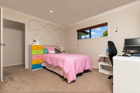 Photo of property in 24b Schnapper Rock Road, Schnapper Rock, Auckland, 0632