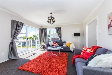 Photo of property in 9 Beeston Crescent, Manurewa, Auckland, 2102