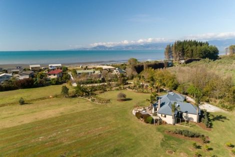 Photo of property in 32 Broadsea Avenue, Ruby Bay, Mapua, 7005