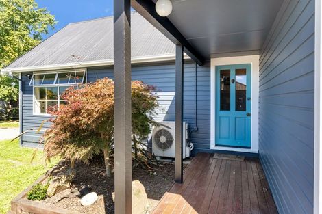 Photo of property in 62 Northcote Road, Northcote, Christchurch, 8052