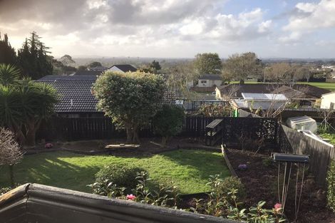 Photo of property in 2/2 Monde Place, Clover Park, Auckland, 2019