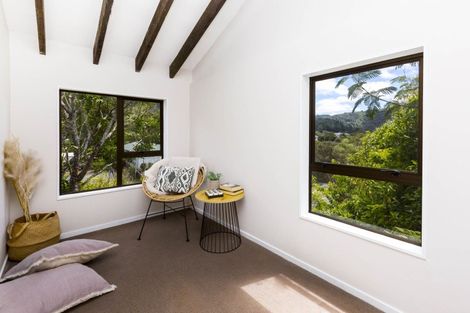 Photo of property in 21 Tapestry Grove, Silverstream, Upper Hutt, 5019