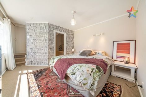 Photo of property in 30 Korokoro Road, Korokoro, Lower Hutt, 5012