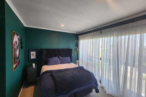 Photo of property in 5 Kanuka Road, Hobsonville, Auckland, 0616