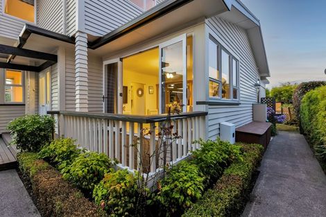 Photo of property in 11 George Street, Lower Vogeltown, New Plymouth, 4310