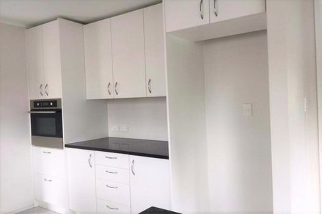 Photo of property in 2/16a Sunnynook Road, Sunnynook, Auckland, 0620