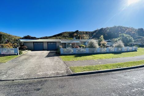Photo of property in 12 Syme Crescent, Kawerau, 3127