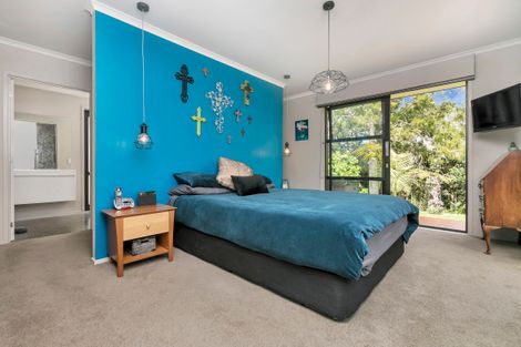 Photo of property in 433 Wairere Road, Waitakere, Henderson, 0782