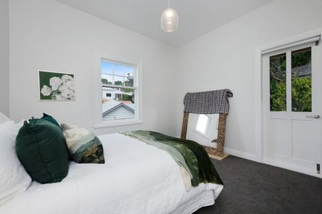Photo of property in 23 Central Terrace, Kelburn, Wellington, 6012