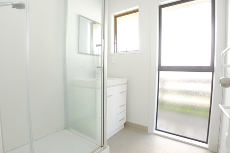 Photo of property in 10 Pohutukawa Place, Ellerslie, Auckland, 1051