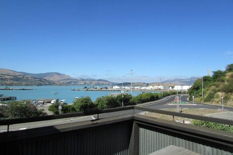 Photo of property in 2 Hawkhurst Road, Lyttelton, 8082