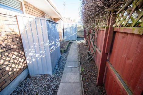Photo of property in 2/18 Kirsten Place, Parklands, Christchurch, 8083