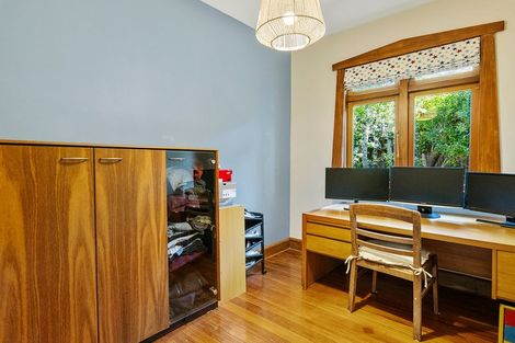 Photo of property in 2/23 Fifield Terrace, Waltham, Christchurch, 8023