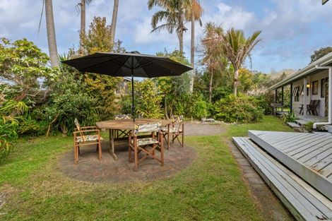 Photo of property in 8 Parkland Place, Whitianga, 3510