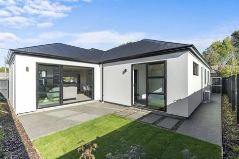 Photo of property in 26a Middlepark Road, Sockburn, Christchurch, 8042